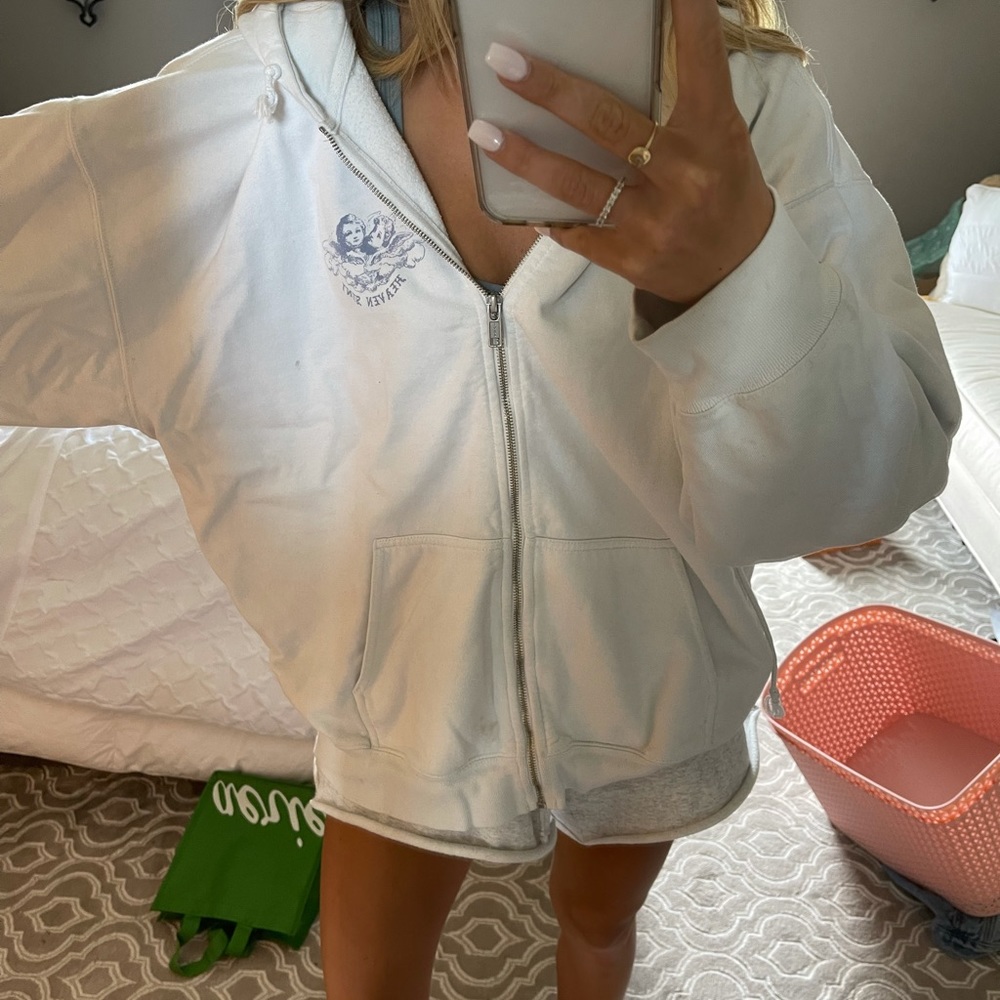 brandy melville heaven sent zip up!!